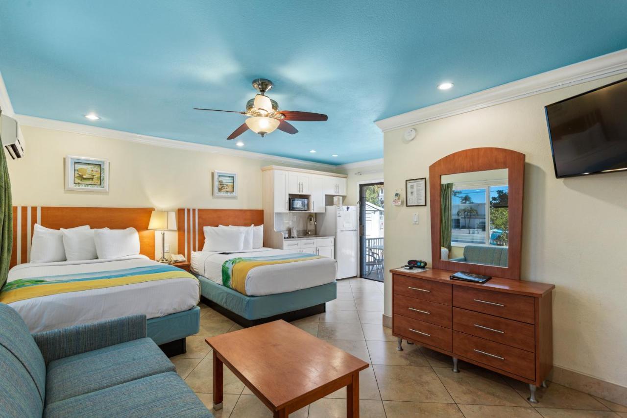 Bayview Plaza Waterfront Resort St. Pete Beach Esterno foto
