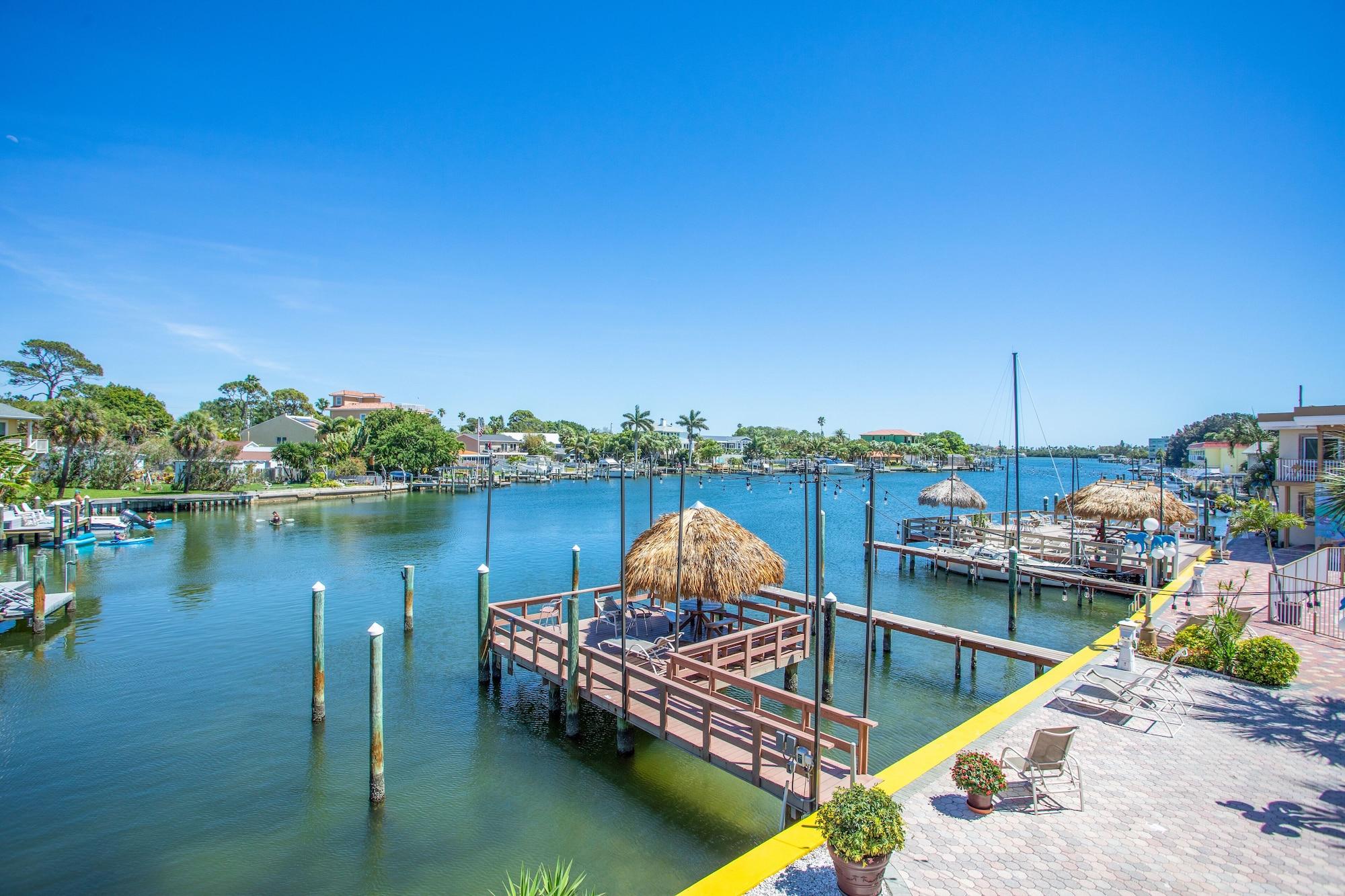 Bayview Plaza Waterfront Resort St. Pete Beach Esterno foto